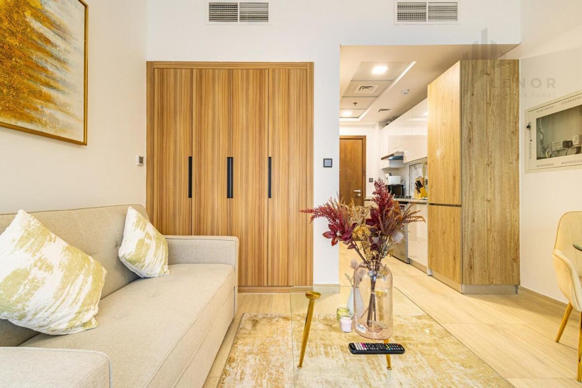 Apartment Chic Living Jvc *