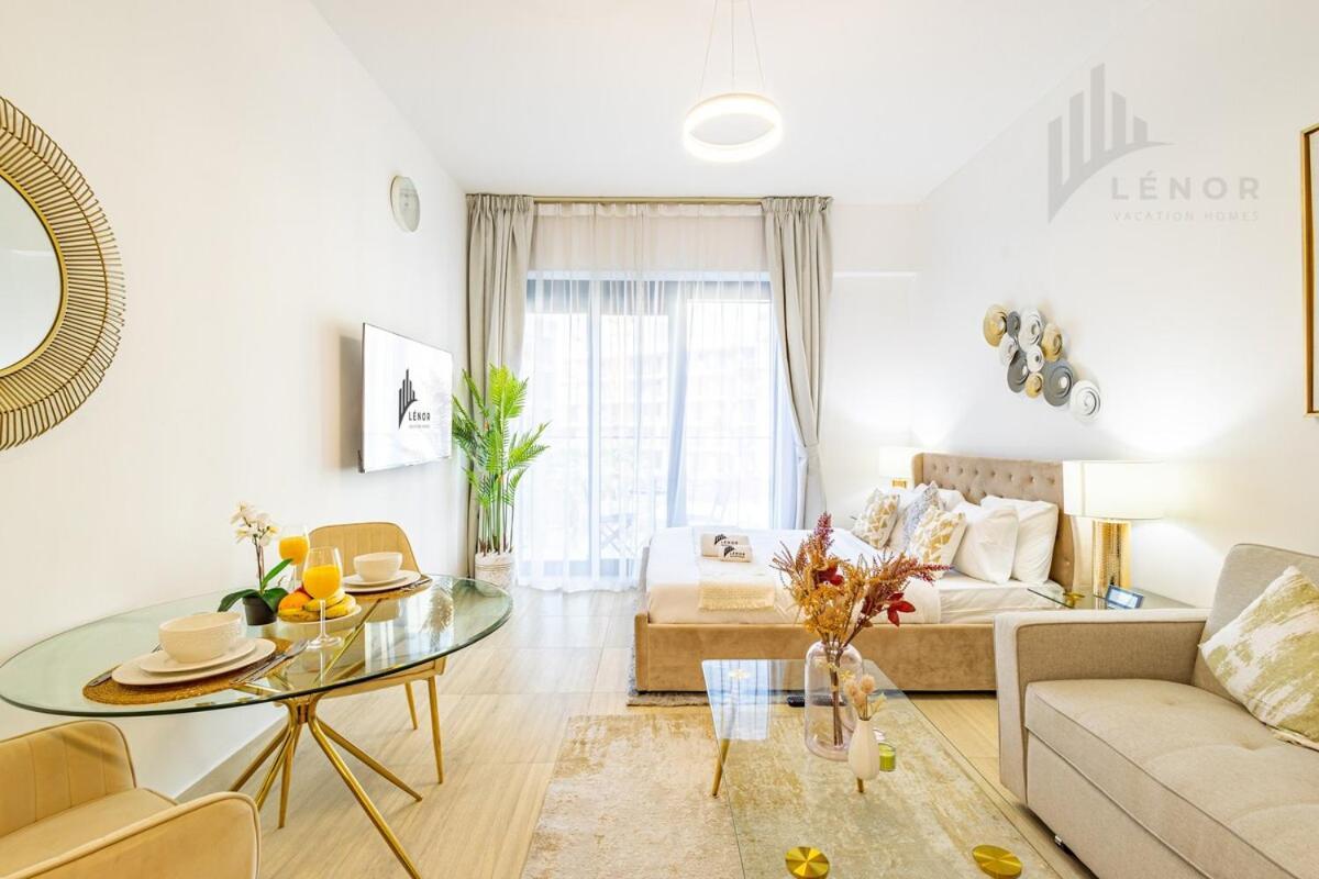 Chic Living Jvc Apartment