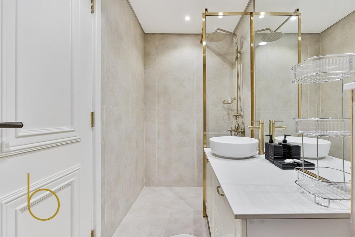 Apartment Bookable - Mayas Geneva