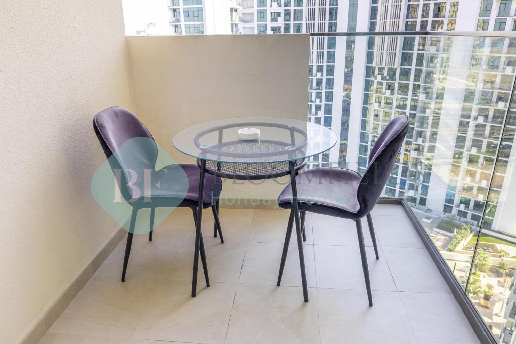 Bloomfields Cozy Stu Azizi Farhad Apartment