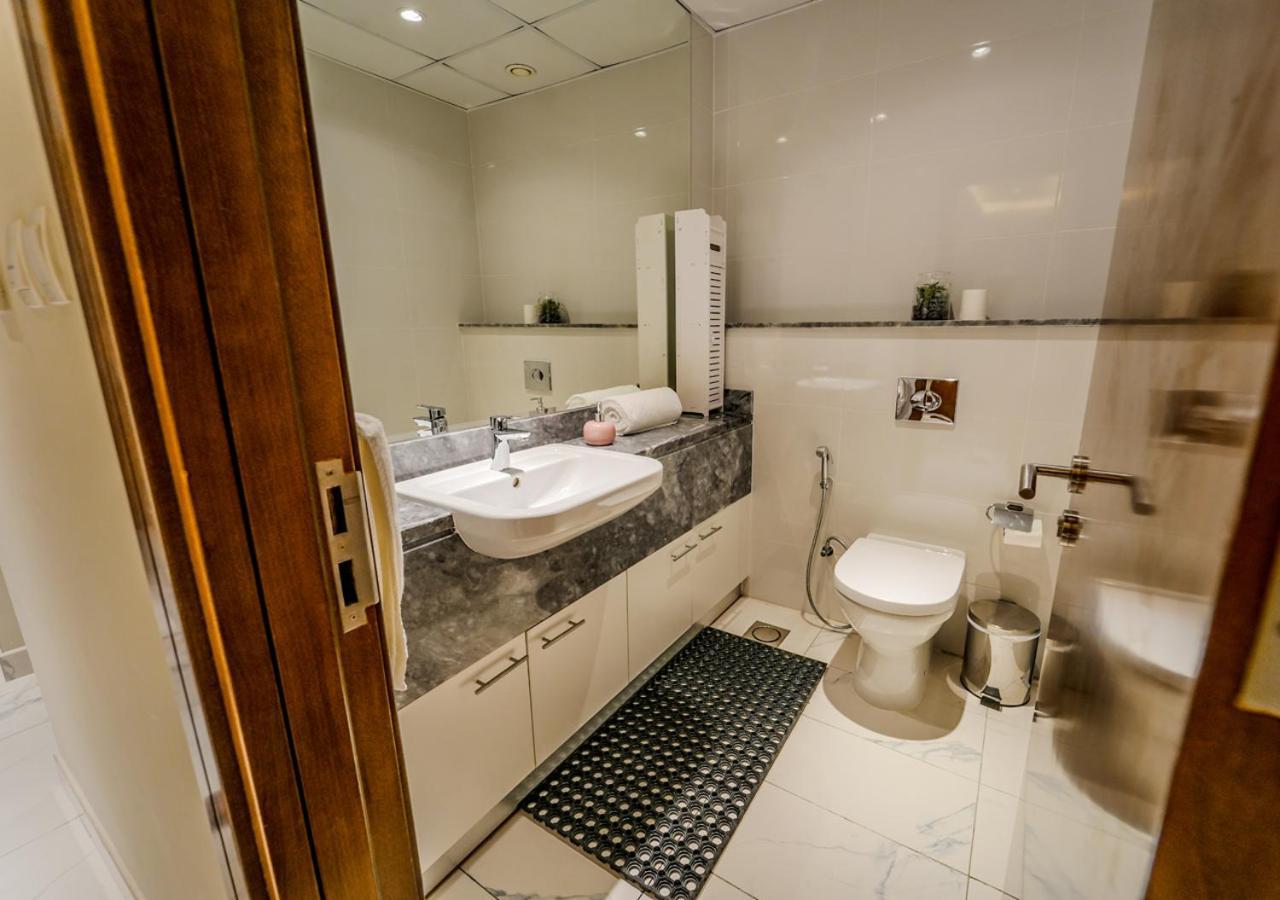 Apartment Spacious 1Br With Dubai Canal View, Close To Dubai Mall By Voye Homes Dubai