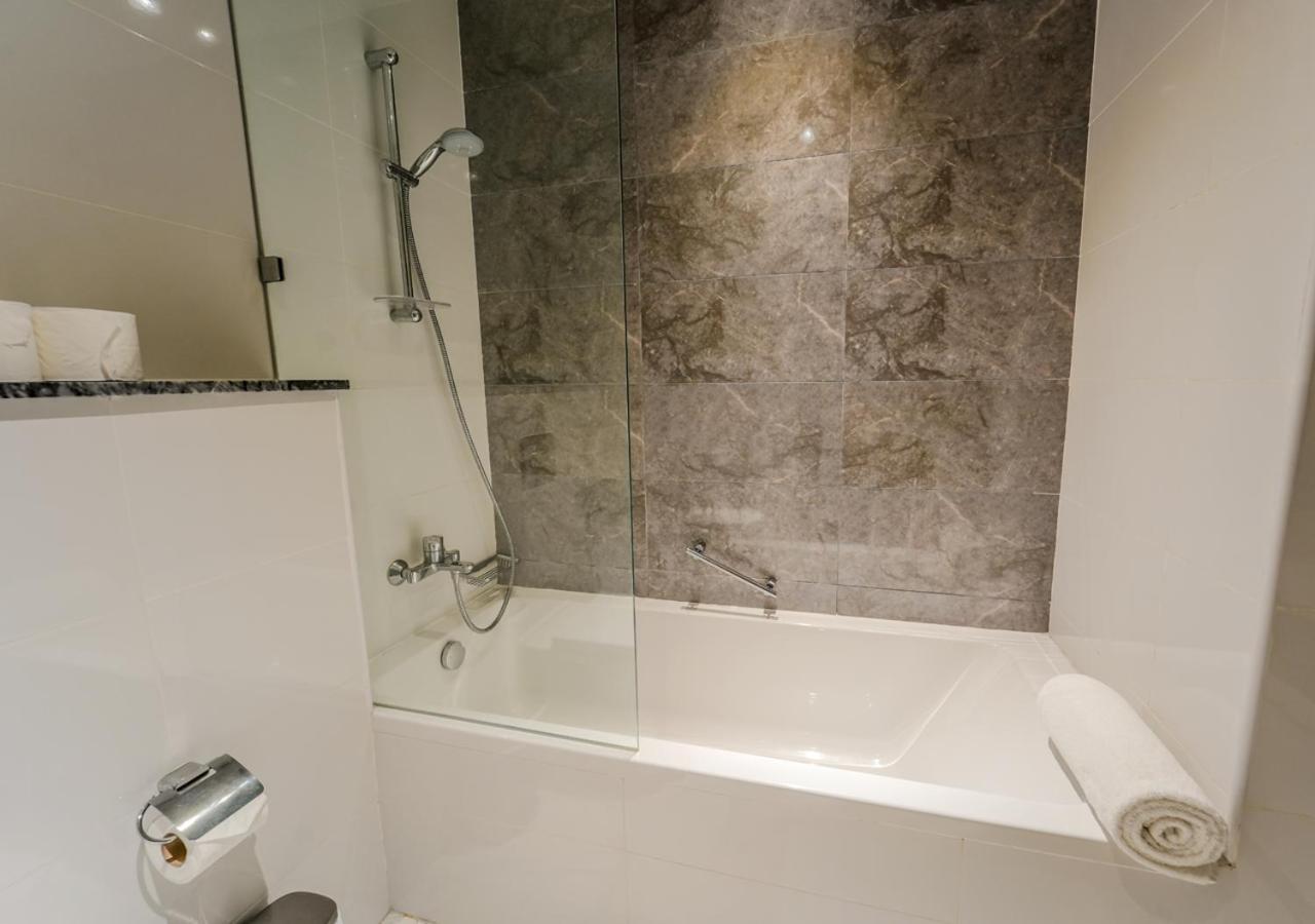 Apartment Spacious 1Br With Dubai Canal View, Close To Dubai Mall By Voye Homes Dubai