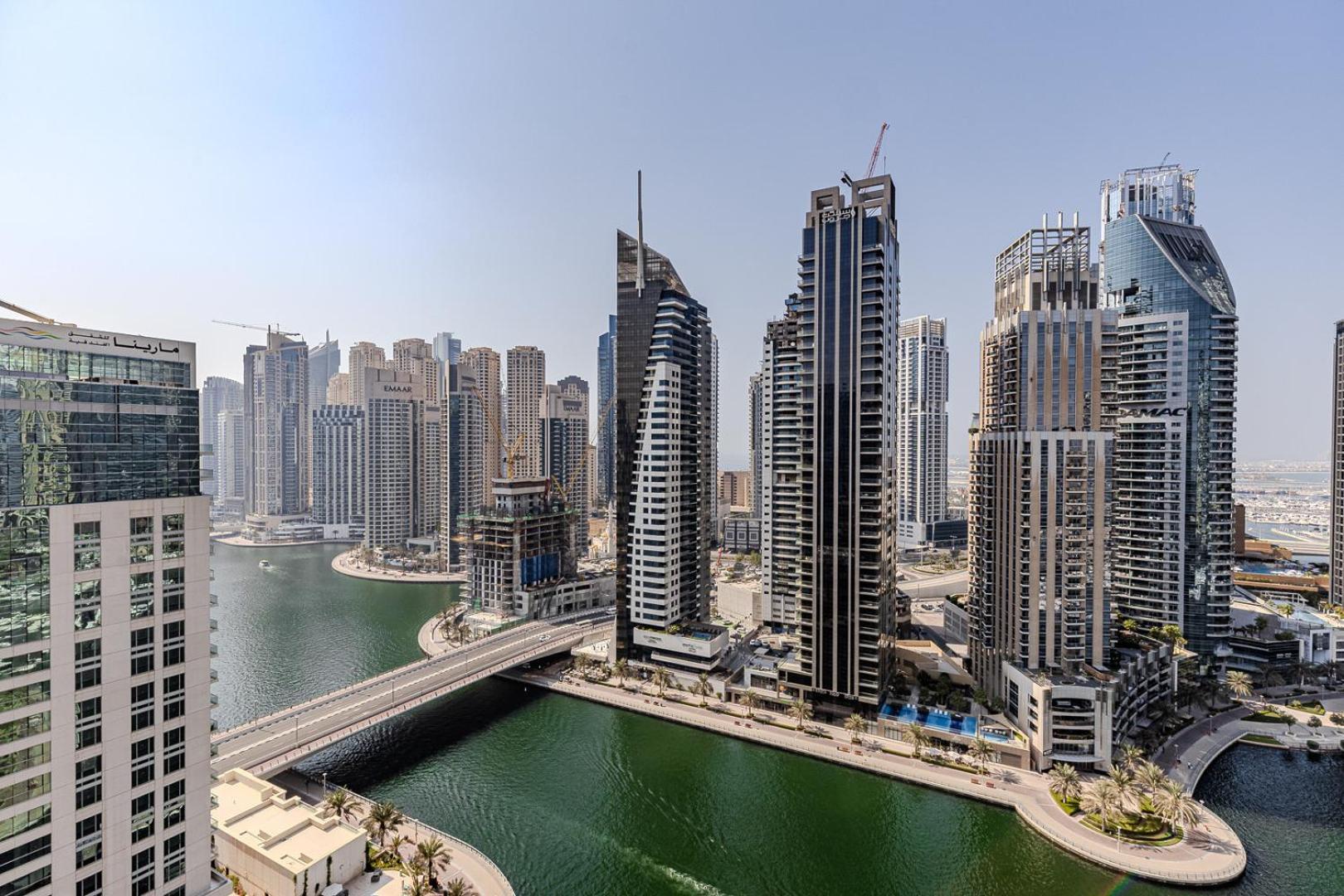 Spacious 3bdr In Marina With Office Dubai