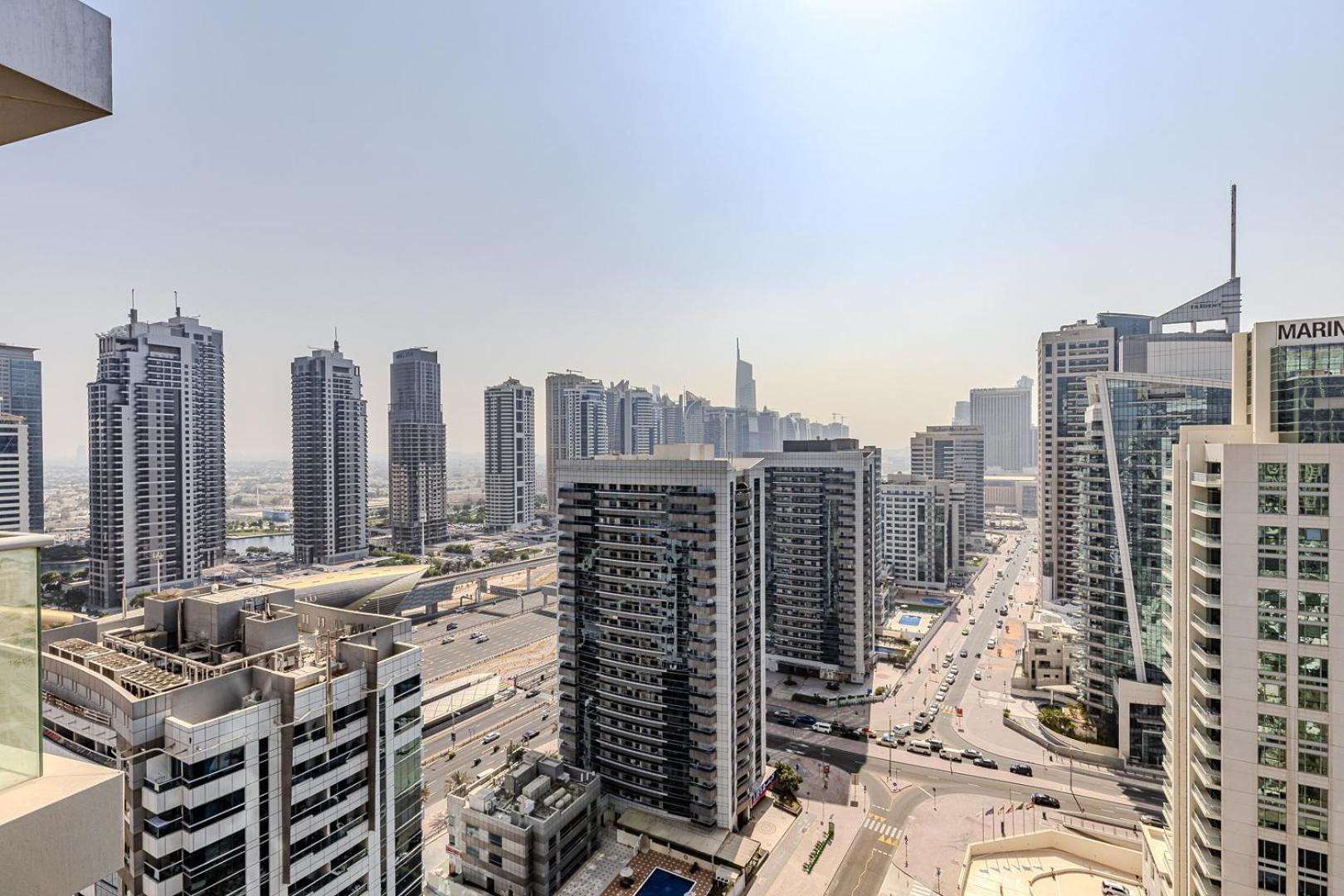 Spacious 3bdr In Marina With Office Dubai