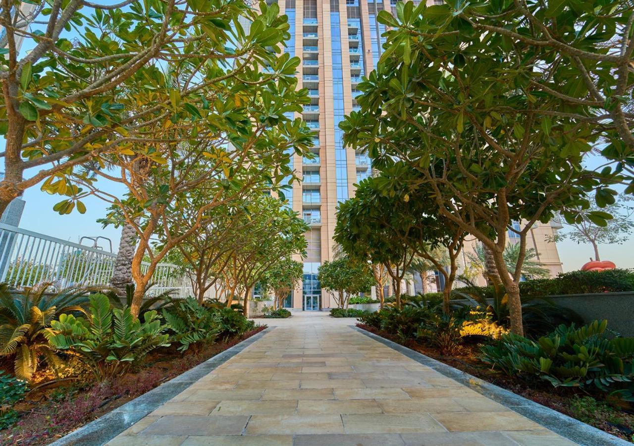 Apartment Spacious 1Br With Dubai Canal View, Close To Dubai Mall By Voye Homes *