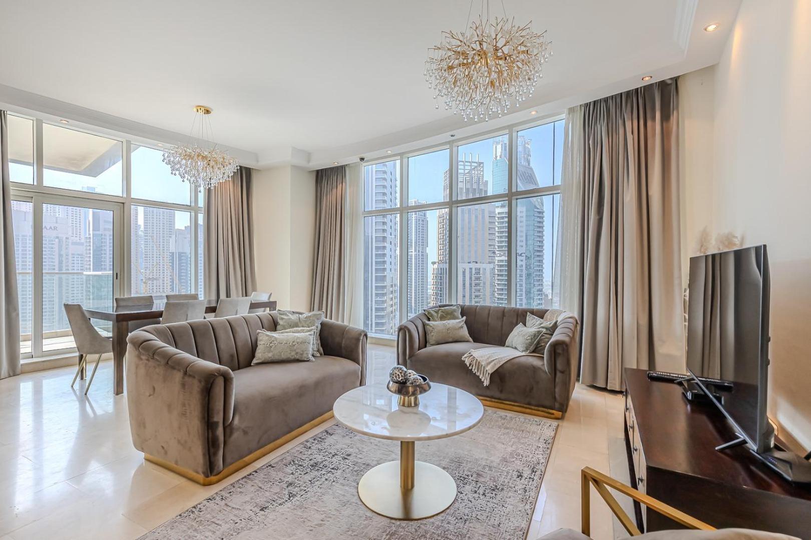 Spacious 3bdr In Marina With Office Apartment