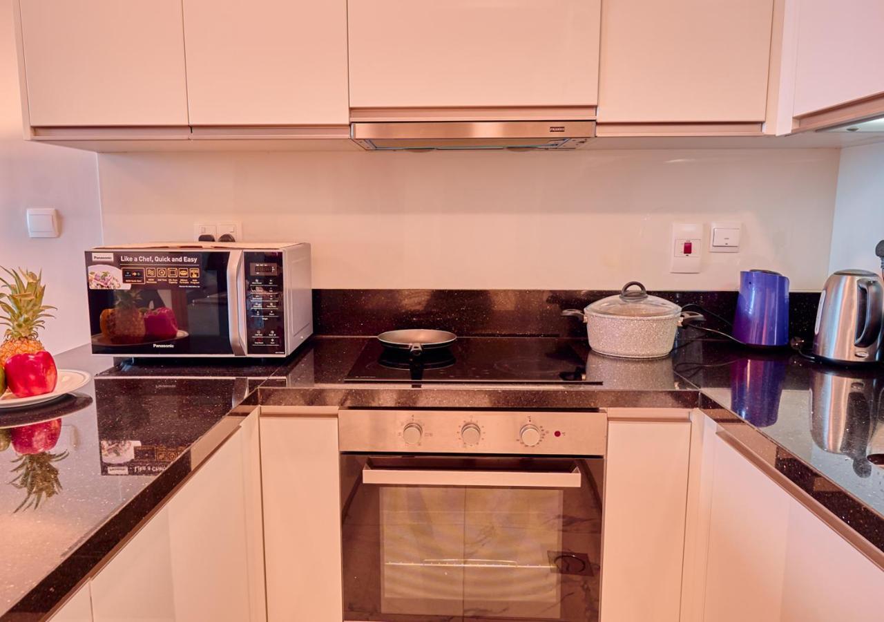 Spacious 1Br With Dubai Canal View, Close To Dubai Mall By Voye Homes Apartment *
