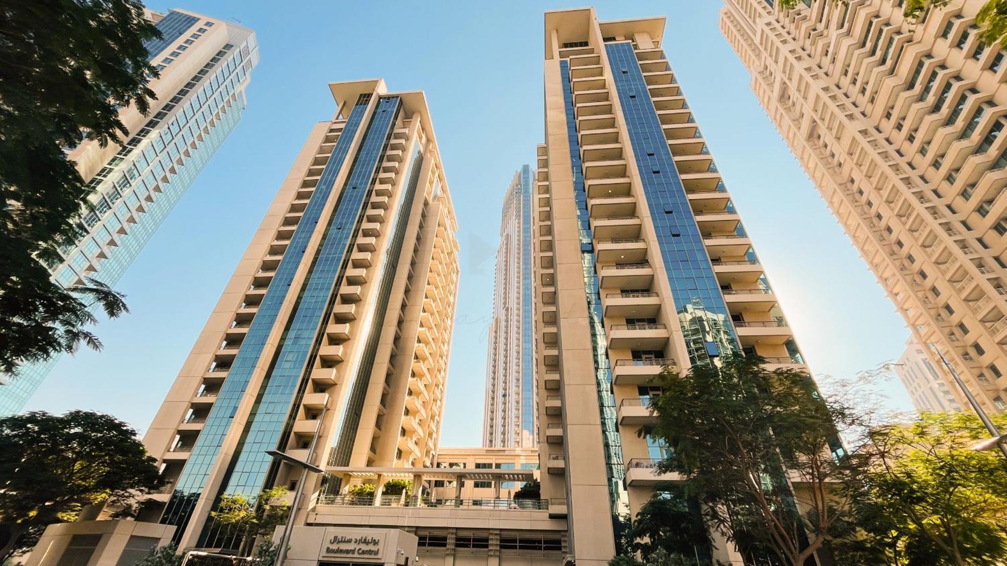 1702 - Boulevard Centre T2, Apartment Dubai