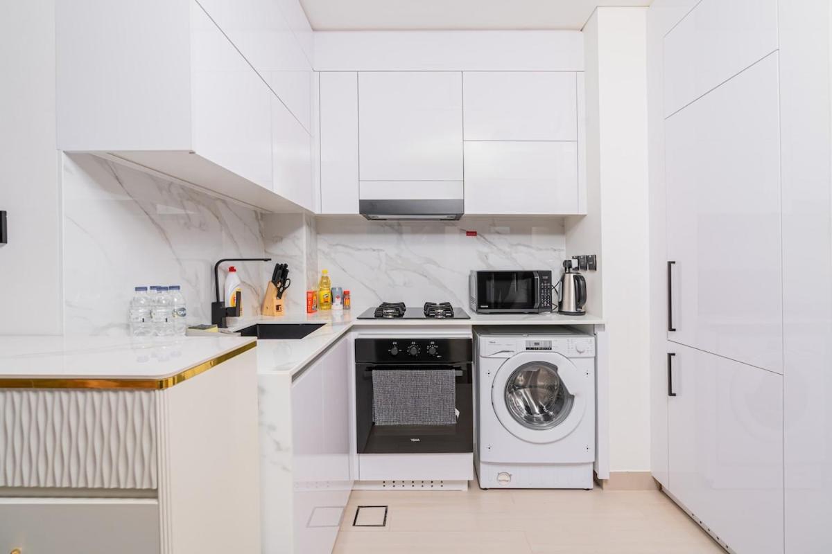 Luxury Marble 1br In Jvc