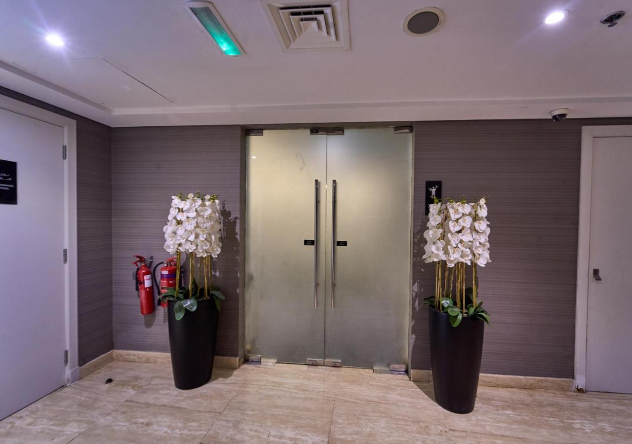 Cozy Studio Hideaway In Luxe Business Bay By Voye Homes * Dubai