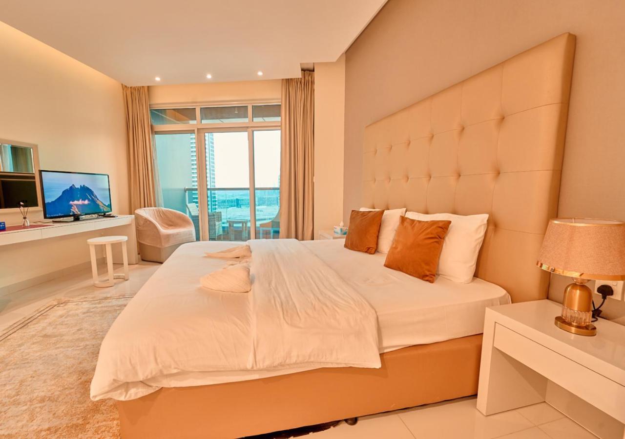 Apartment Cozy Studio Hideaway In Luxe Business Bay By Voye Homes Dubai