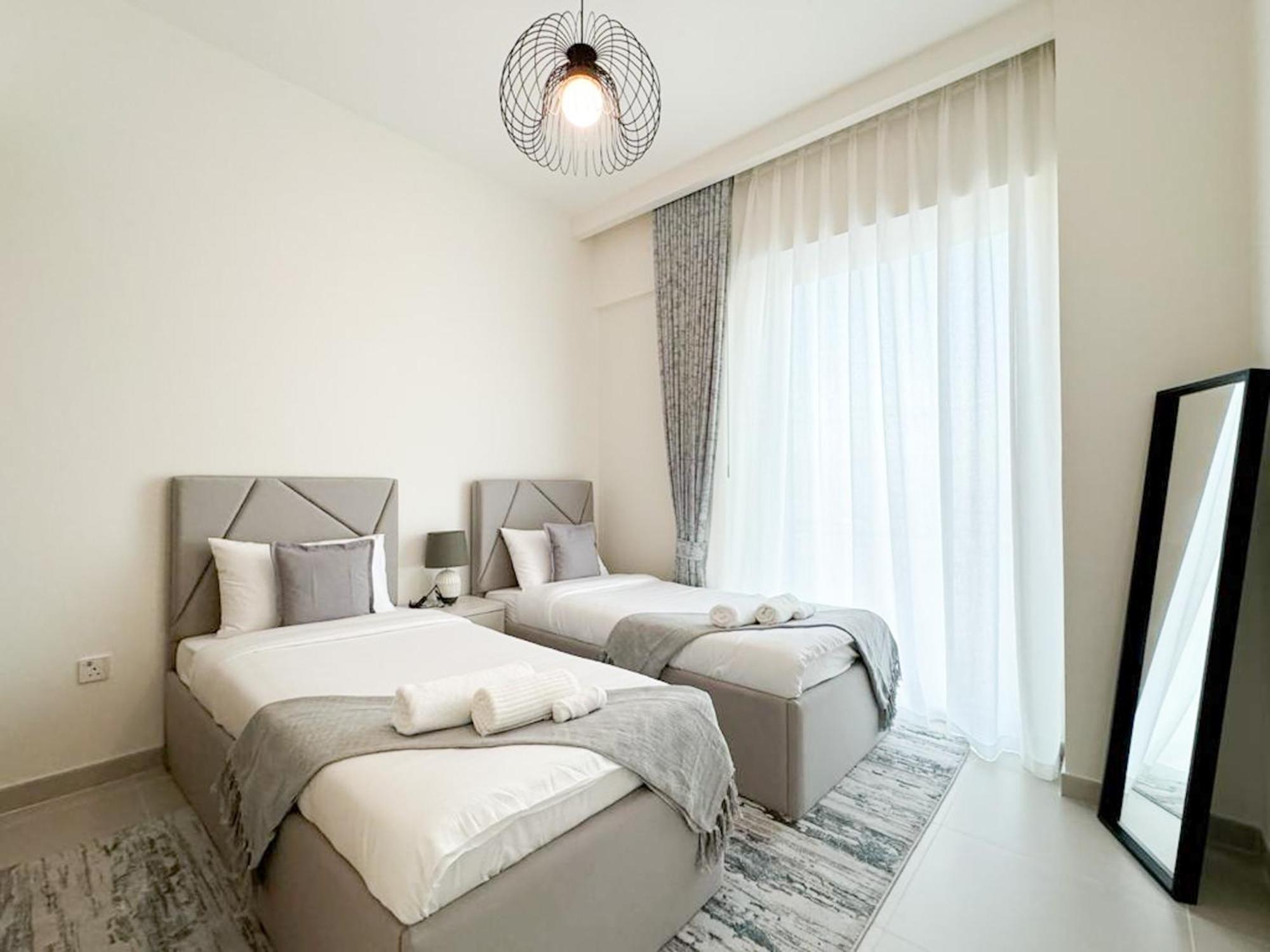 Spacious 3br With Access Dubai