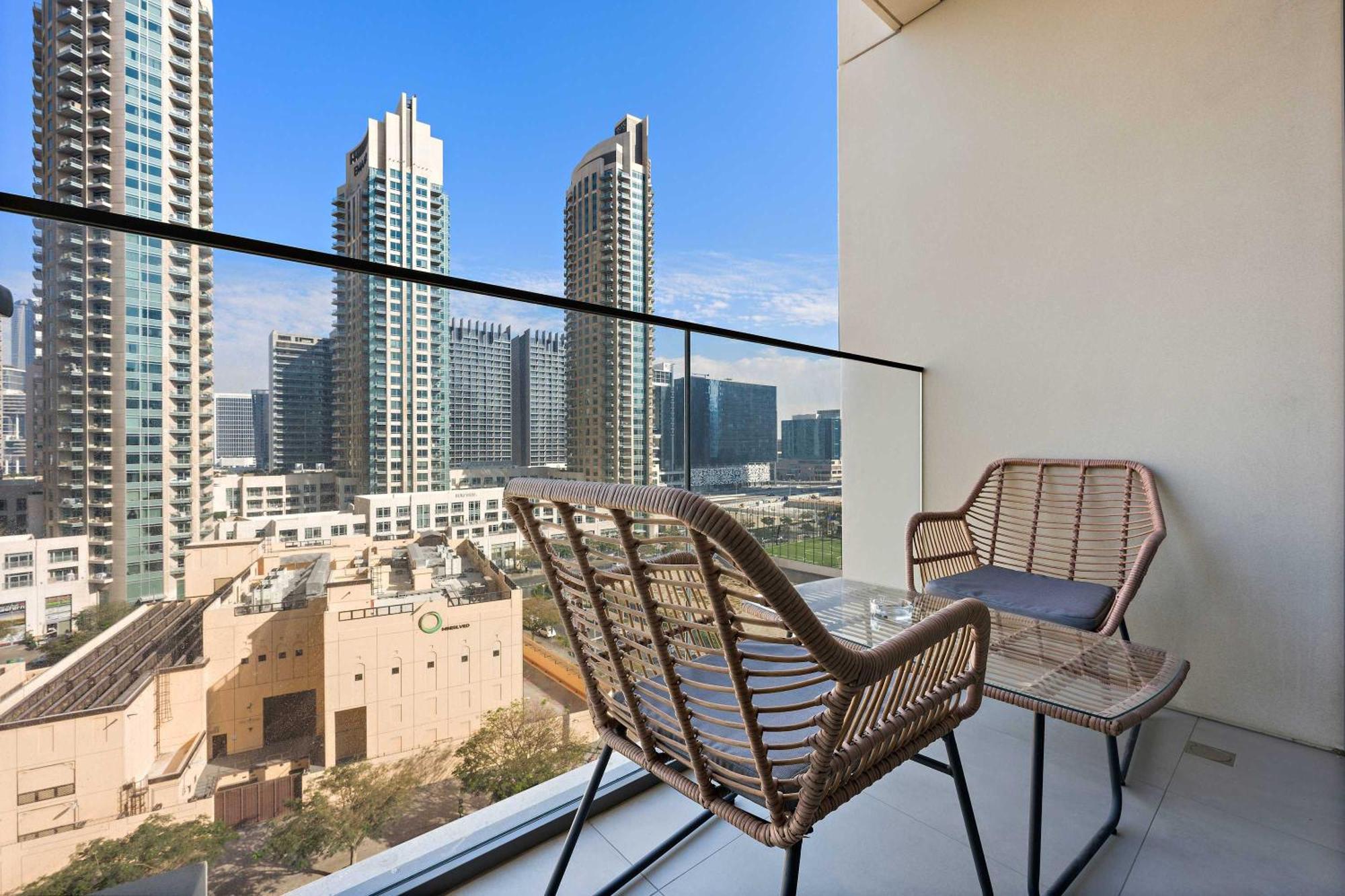 Silkhaus Burj Royale 1bdr With Balcony In Downtown Apartment