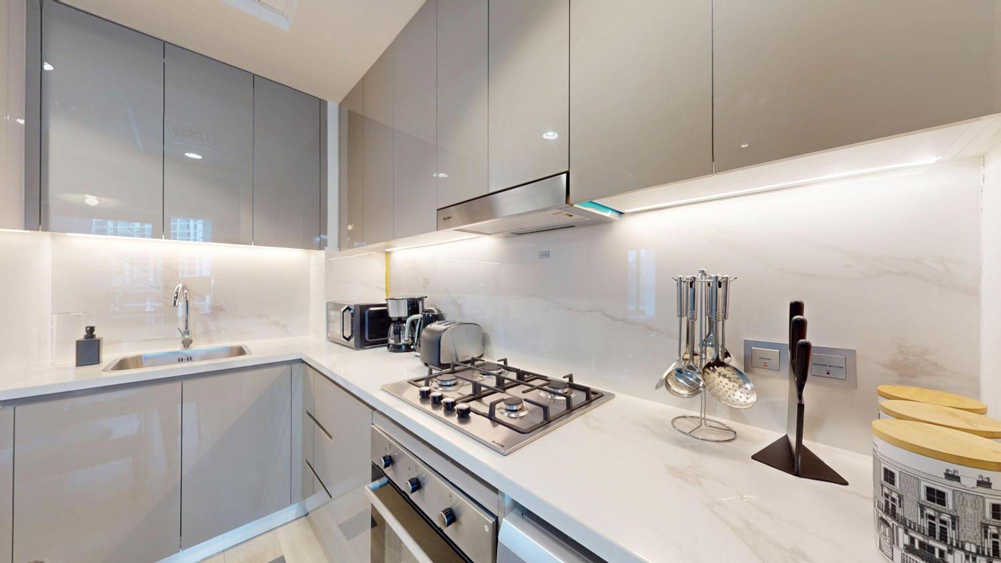 Fam Living -azizi Rivera 43 ,2br,luxury And Cozy *