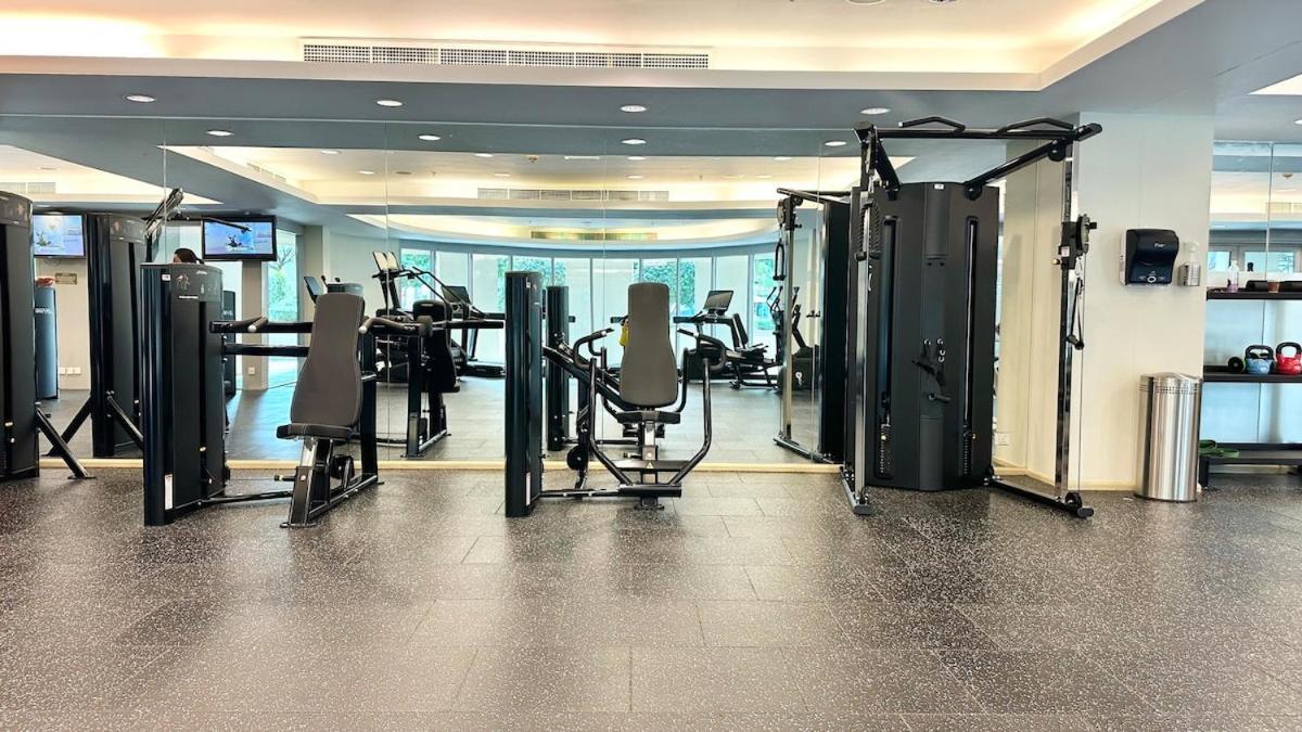I Burj Retreat I Piano & Workstation *