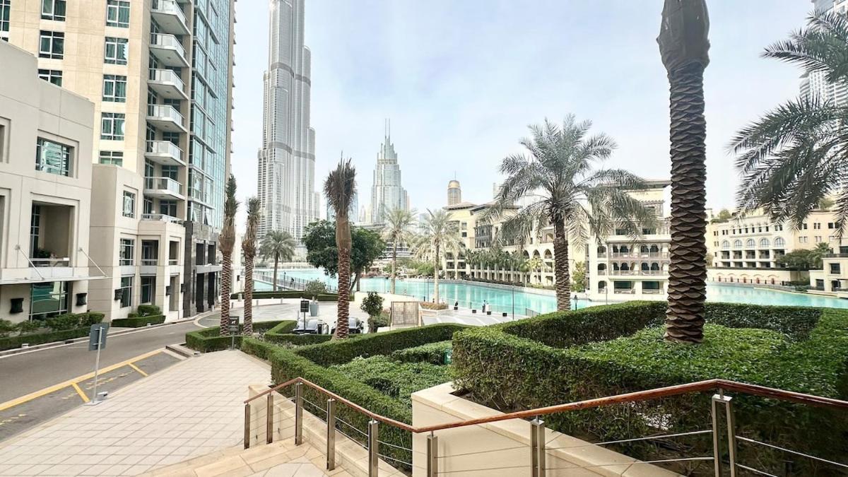 I Burj Retreat I Piano & Workstation *