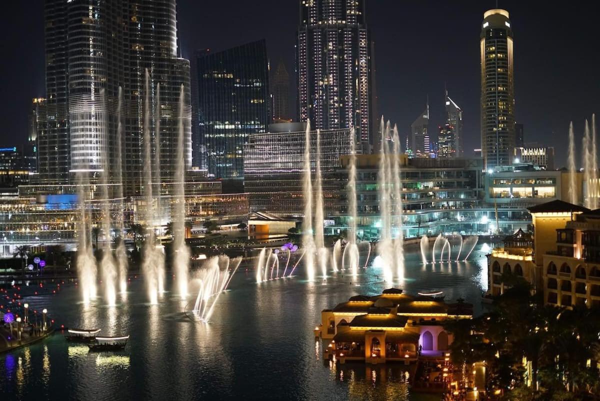 I Burj Retreat I Piano & Workstation * Dubai