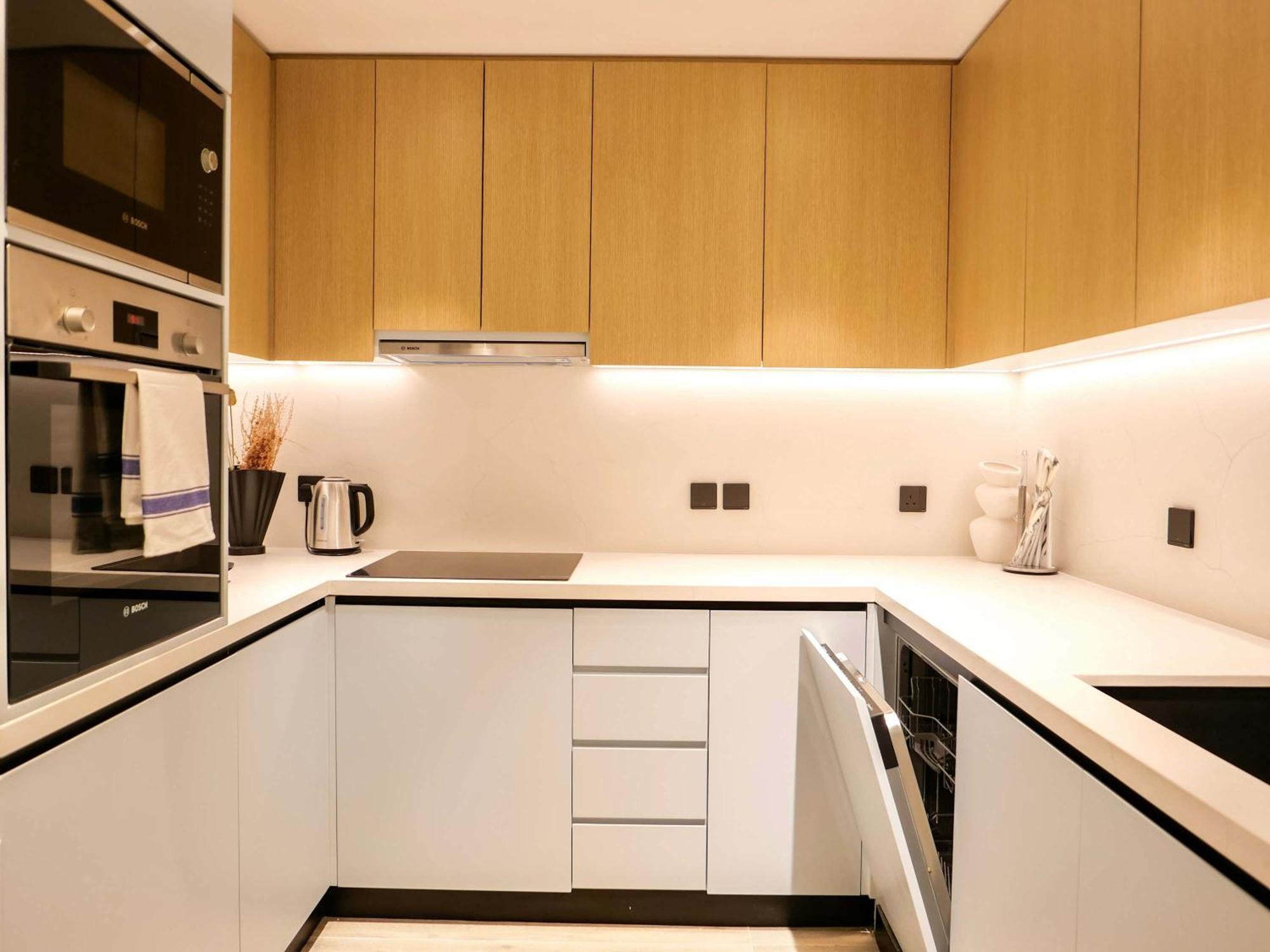 Fresh 3br In 5-star Dubai