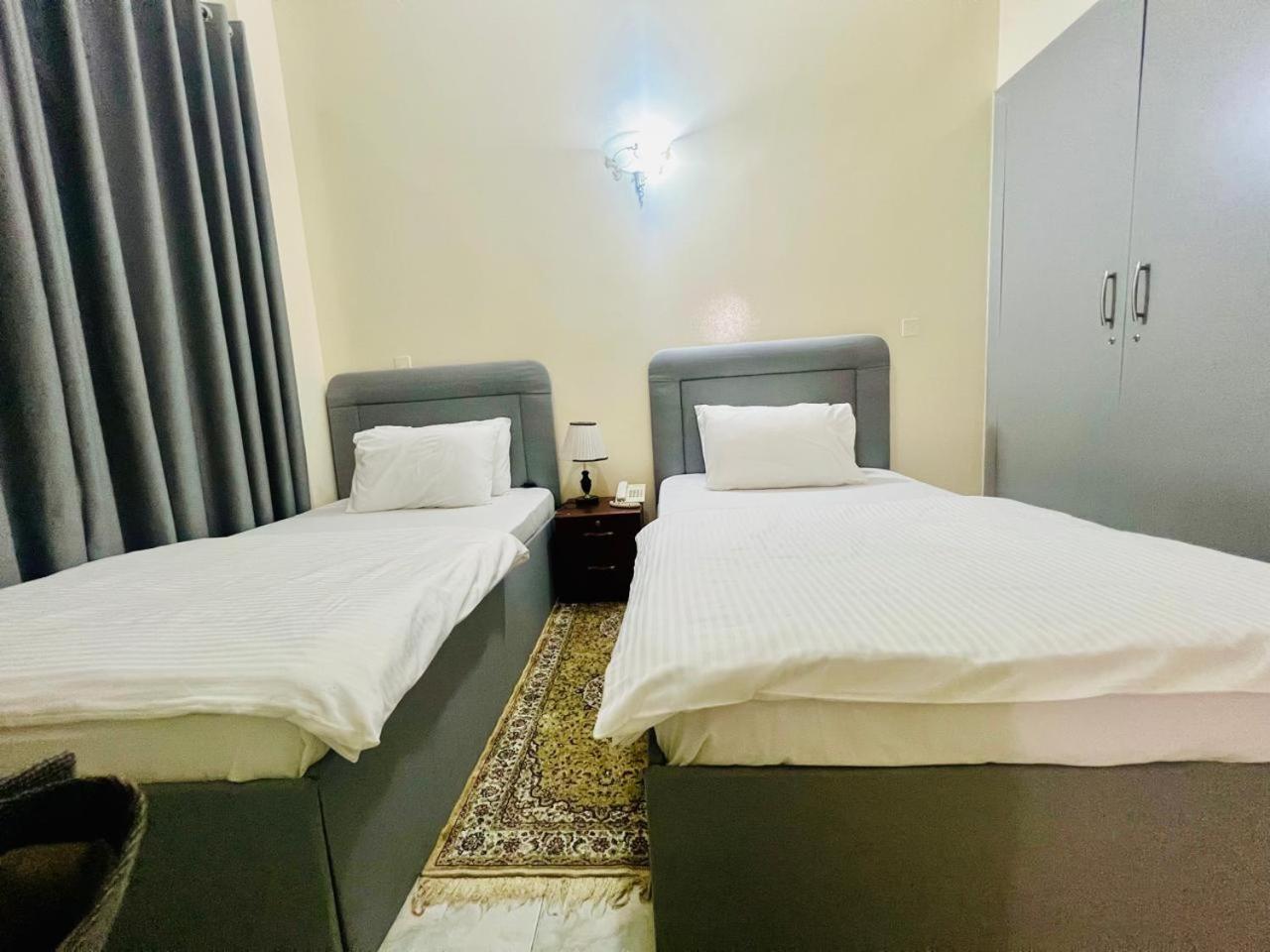 Sky Aparthotel