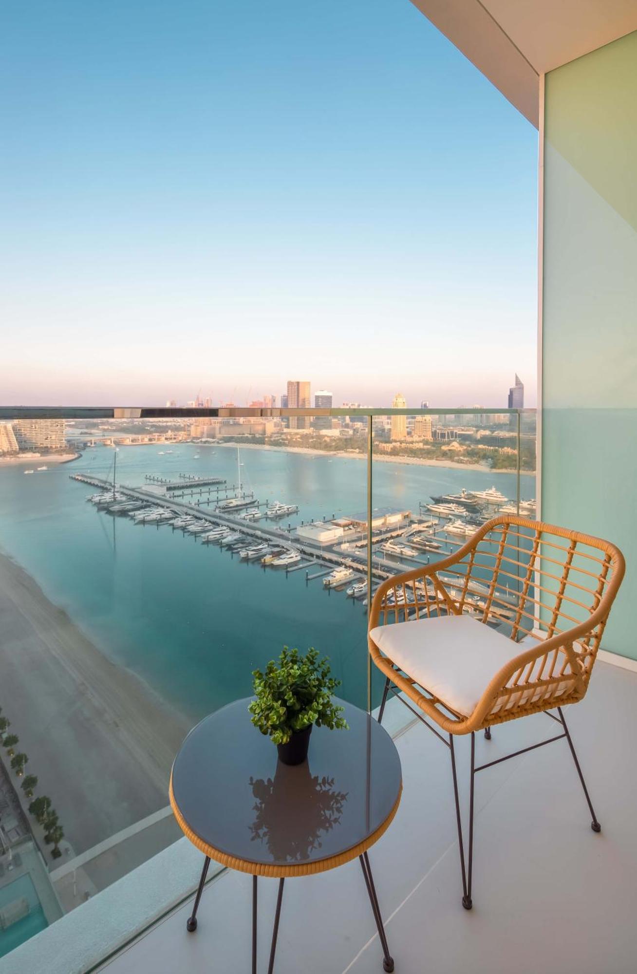 Silkhaus Palm View 1bdr With Private In Emaar Beachfront Apartment