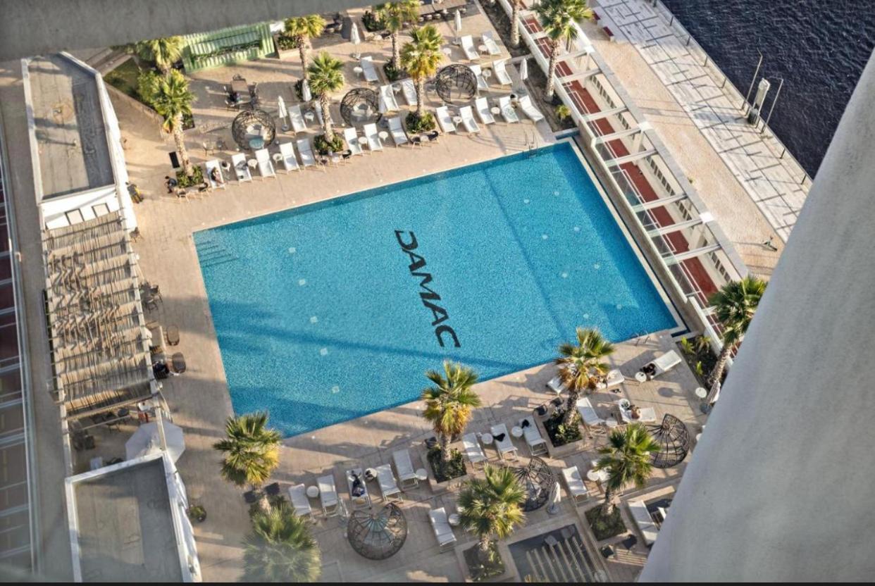 Phineek Homes Luxury With Canal View Damac Maison Prive Business Bay Apartment Dubai