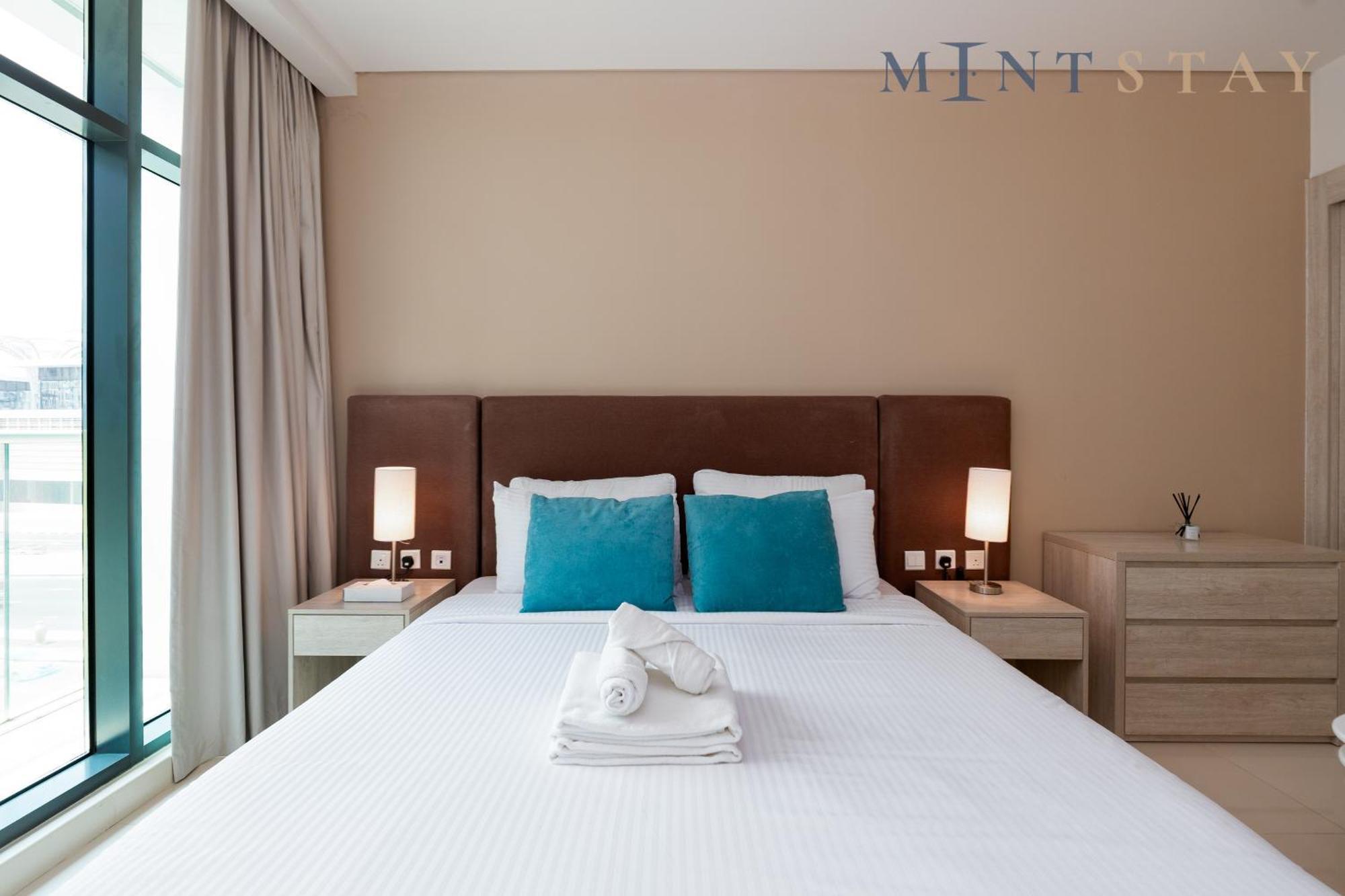 Seven Palm, Palm Jumeirah - Mint Daire *