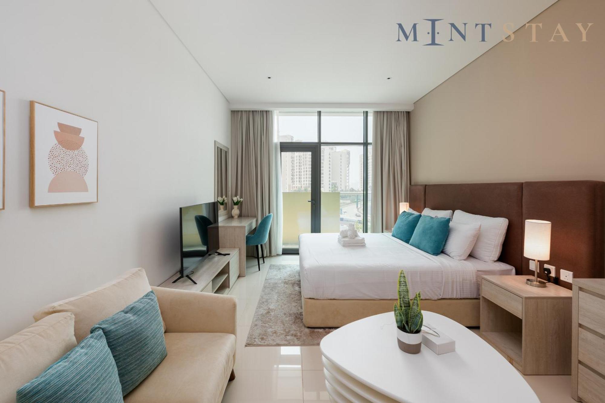 Seven Palm, Palm Jumeirah - Mint Daire *
