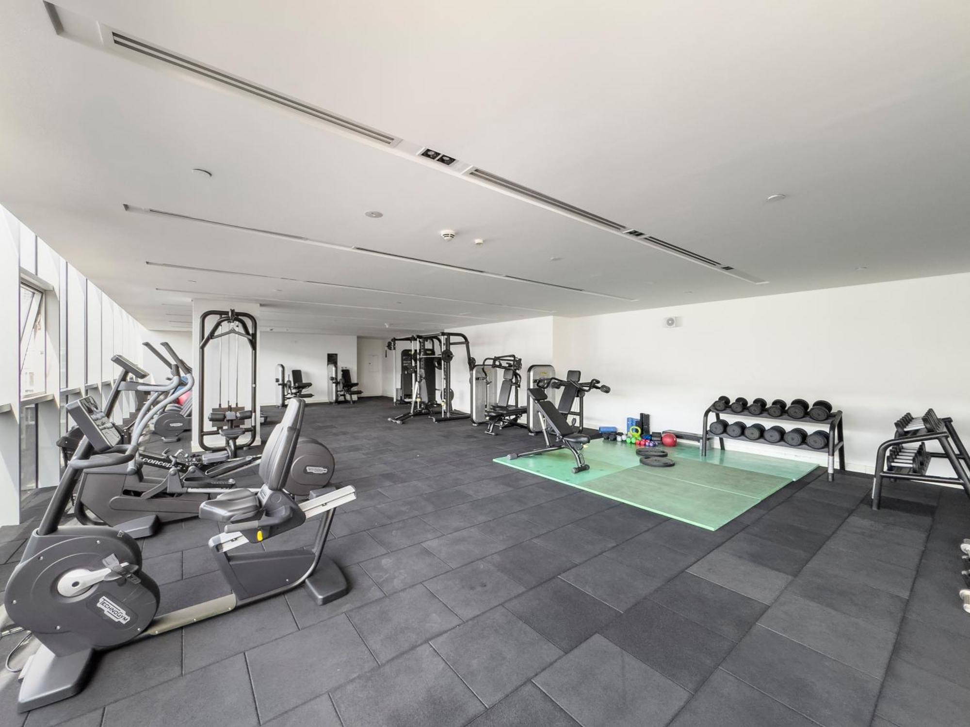 6th Floor 2br And Maid's Walk - Nox * Dubai
