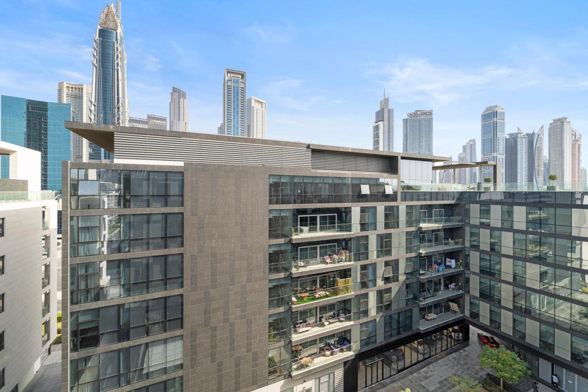 6th Floor 2br And Maid's Walk - Nox Apartment