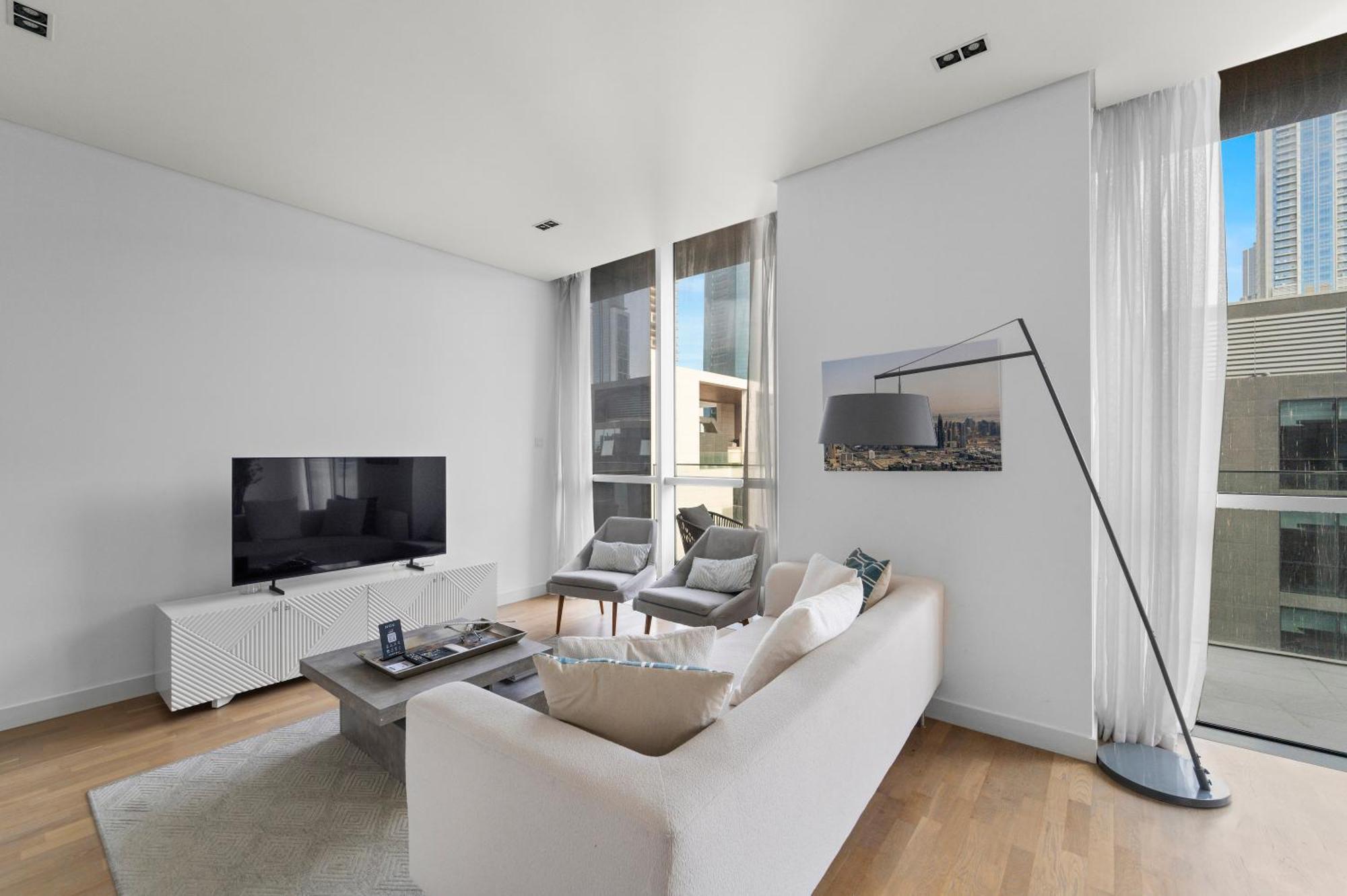 6th Floor 2br And Maid's Walk - Nox Apartment *