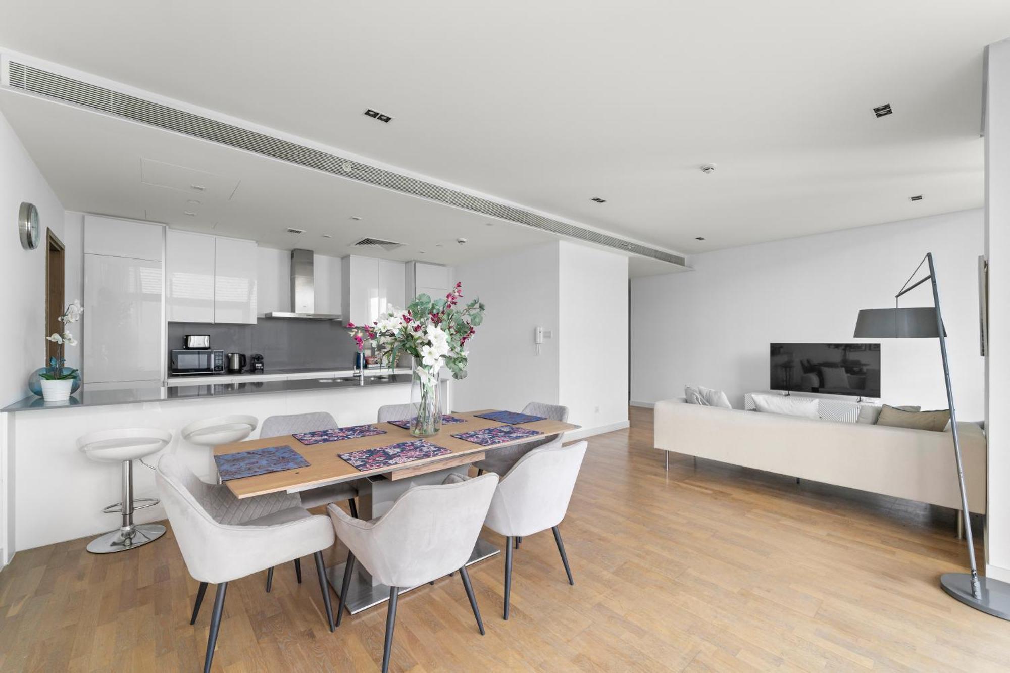 Apartment 6th Floor 2br And Maid's Walk - Nox Dubai