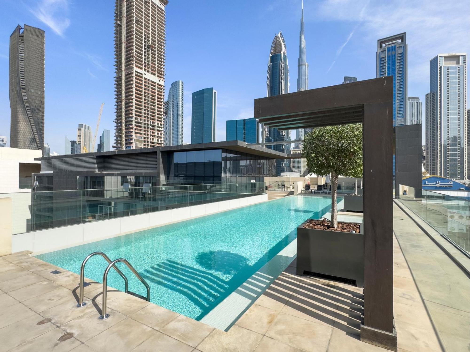 6th Floor 2br And Maid's Walk - Nox Dubai