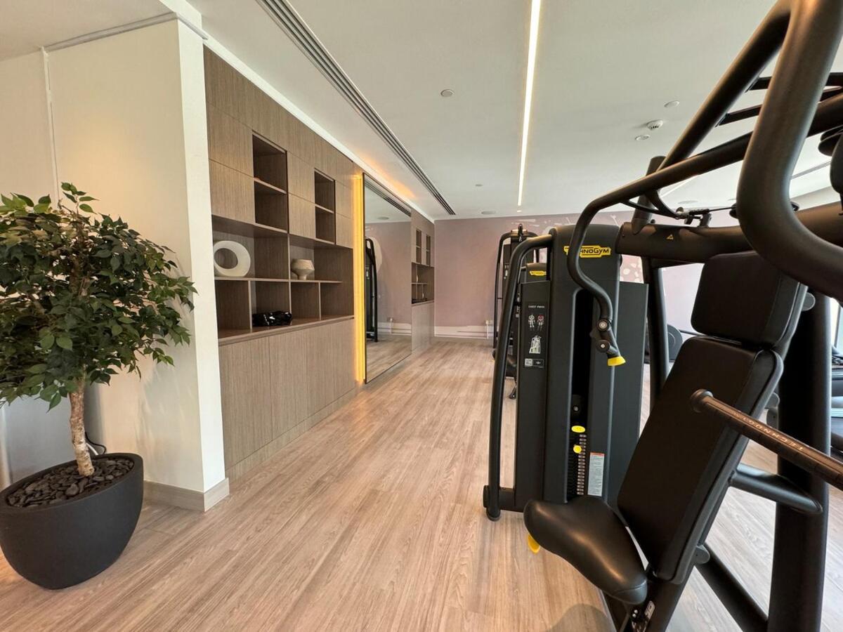 Offers For Burj Royale Condo, Close To Mall Holiday home