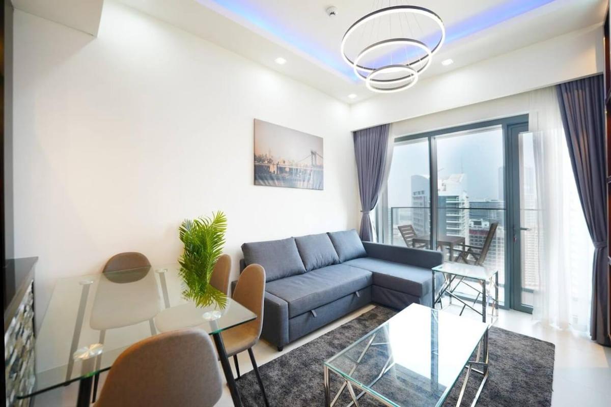 Offers For Burj Royale Condo, Close To Mall Holiday home *