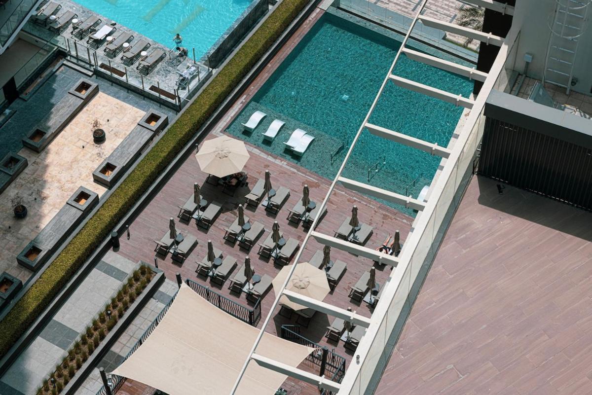 Luxury 2br Burj Khalifa And Canal View Pool Jacuzzi Dubai