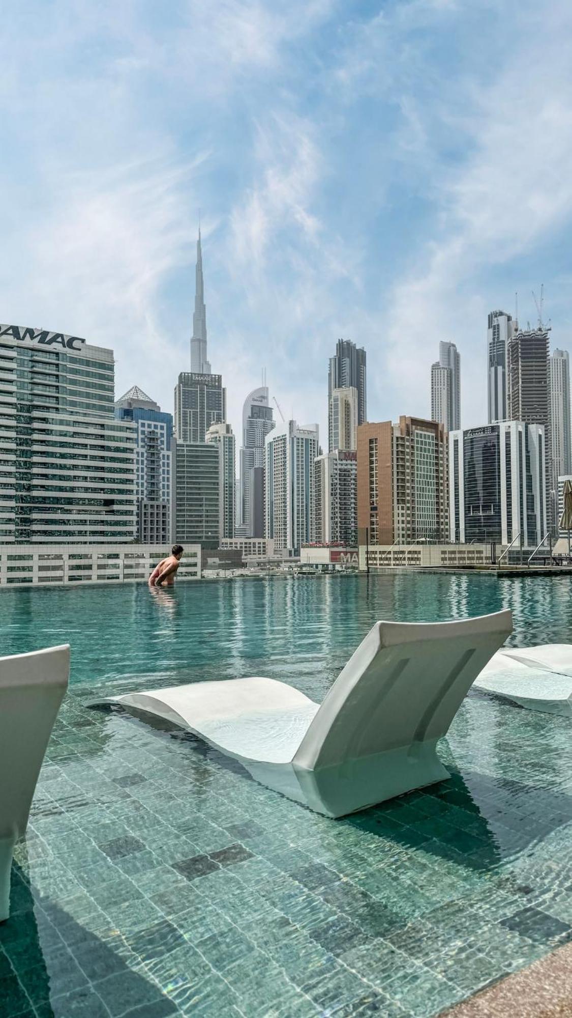 Apartment Luxury 2br Burj Khalifa And Canal View Pool Jacuzzi *