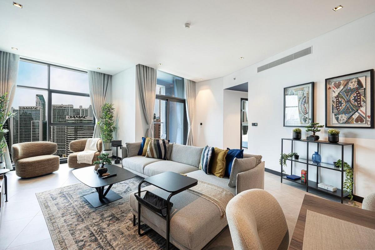 Luxury 2br Burj Khalifa And Canal View Pool Jacuzzi Dubai