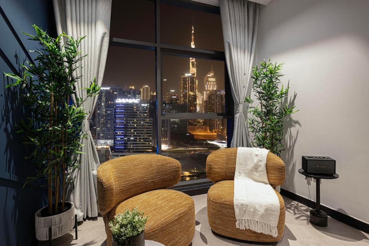 Luxury 2br Burj Khalifa And Canal View Pool Jacuzzi