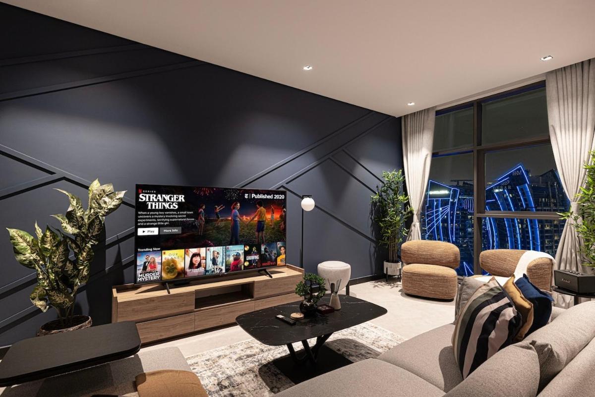 Luxury 2br Burj Khalifa And Canal View Pool Jacuzzi Dubai