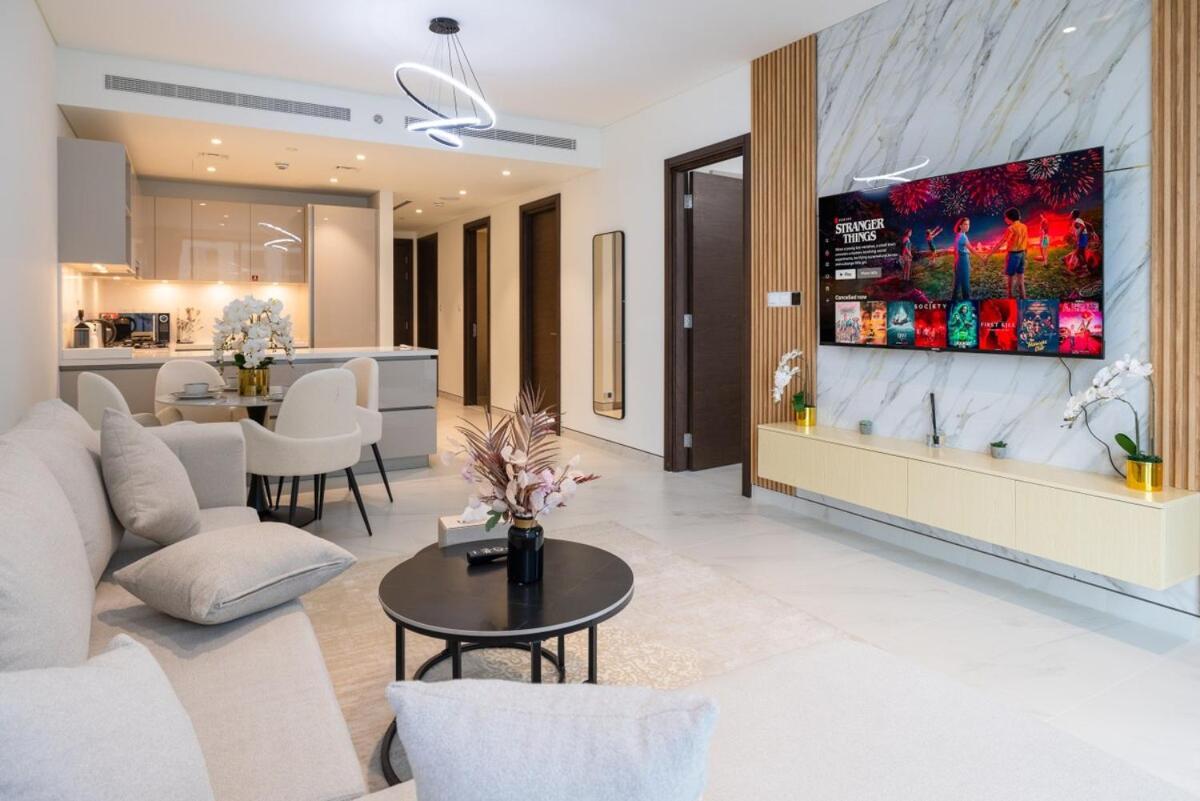 Premium Chic Fully Furnished 1 Bedroom In Sobha Hartland Apartment *
