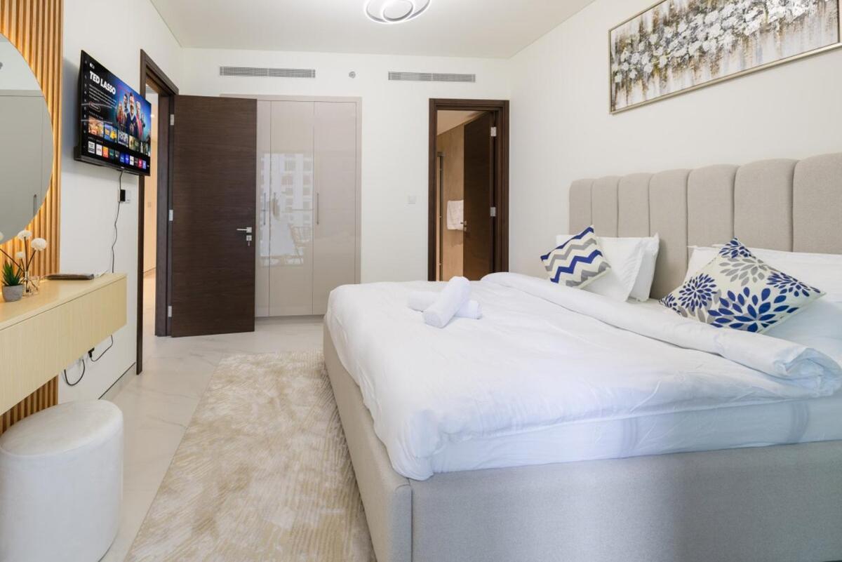 Premium Chic Fully Furnished 1 Bedroom In Sobha Hartland Apartment Dubai