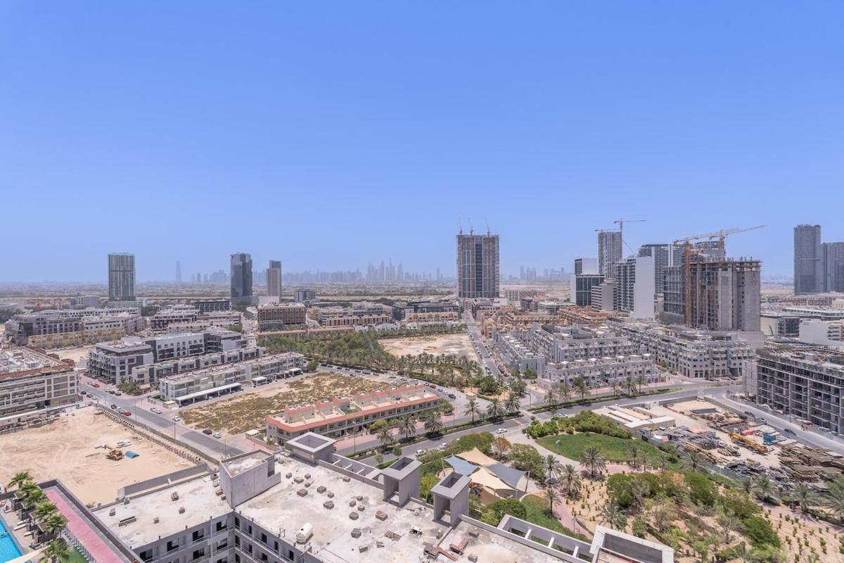 Apartment Sophisticated And Serene With Stunning Skyline Views In Jvc