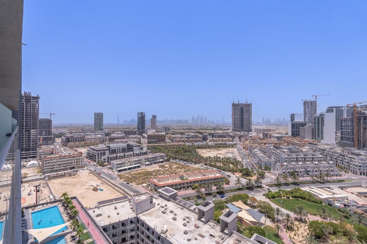 Apartment Sophisticated And Serene With Stunning Skyline Views In Jvc *