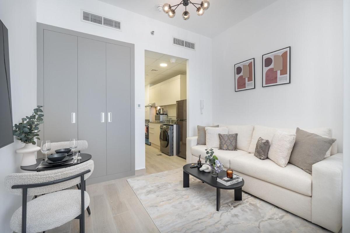 Sophisticated And Serene With Stunning Skyline Views In Jvc * Dubai