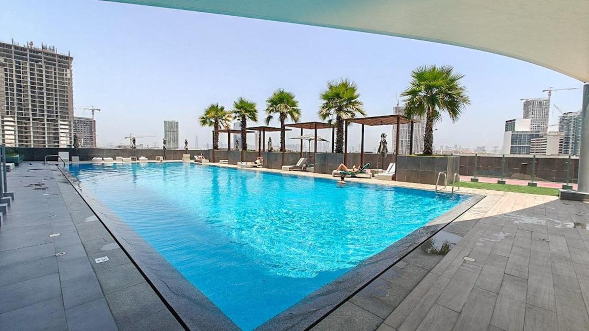 Sophisticated And Serene With Stunning Skyline Views In Jvc *