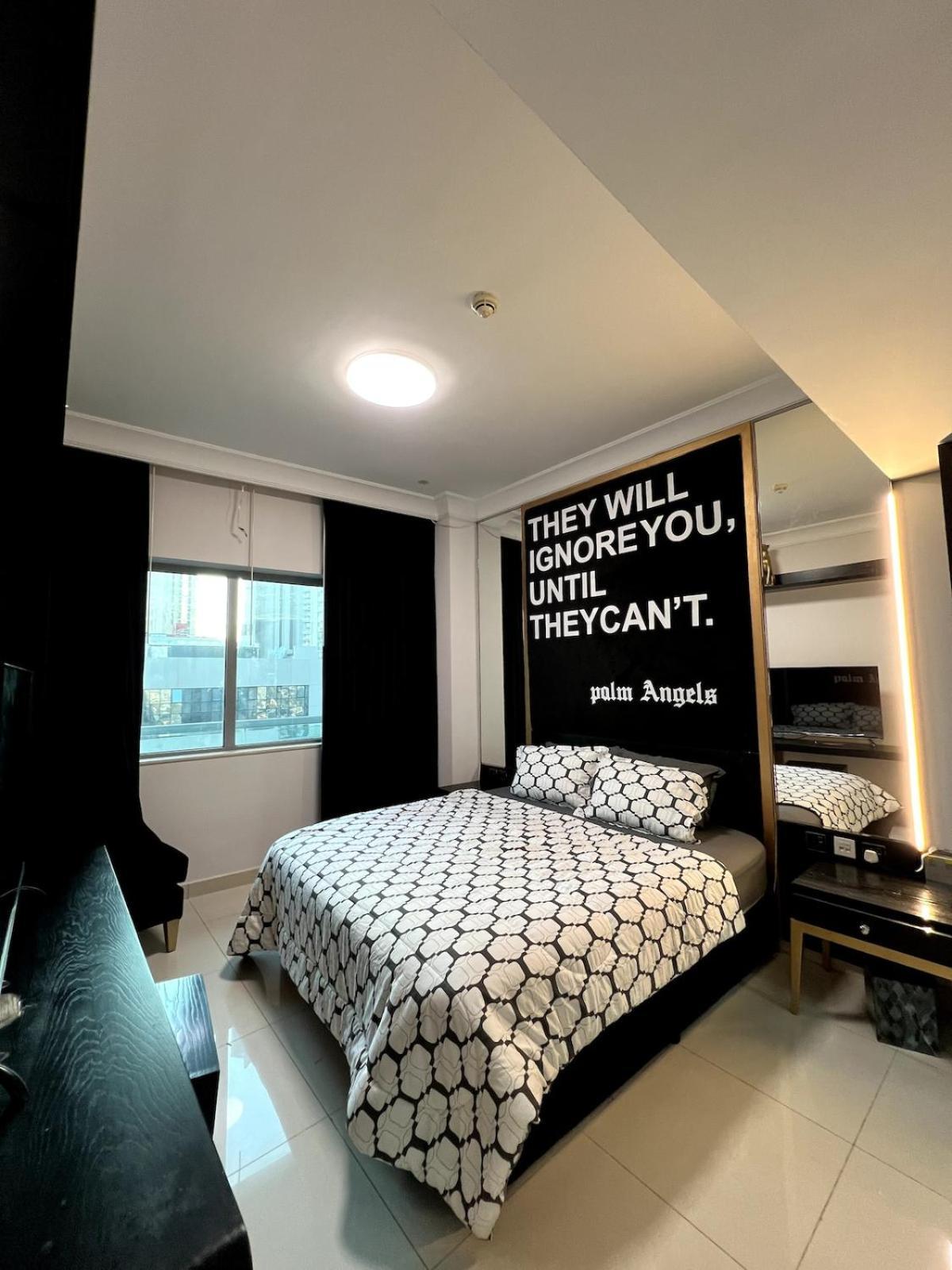 Urban Oasis Apartment *
