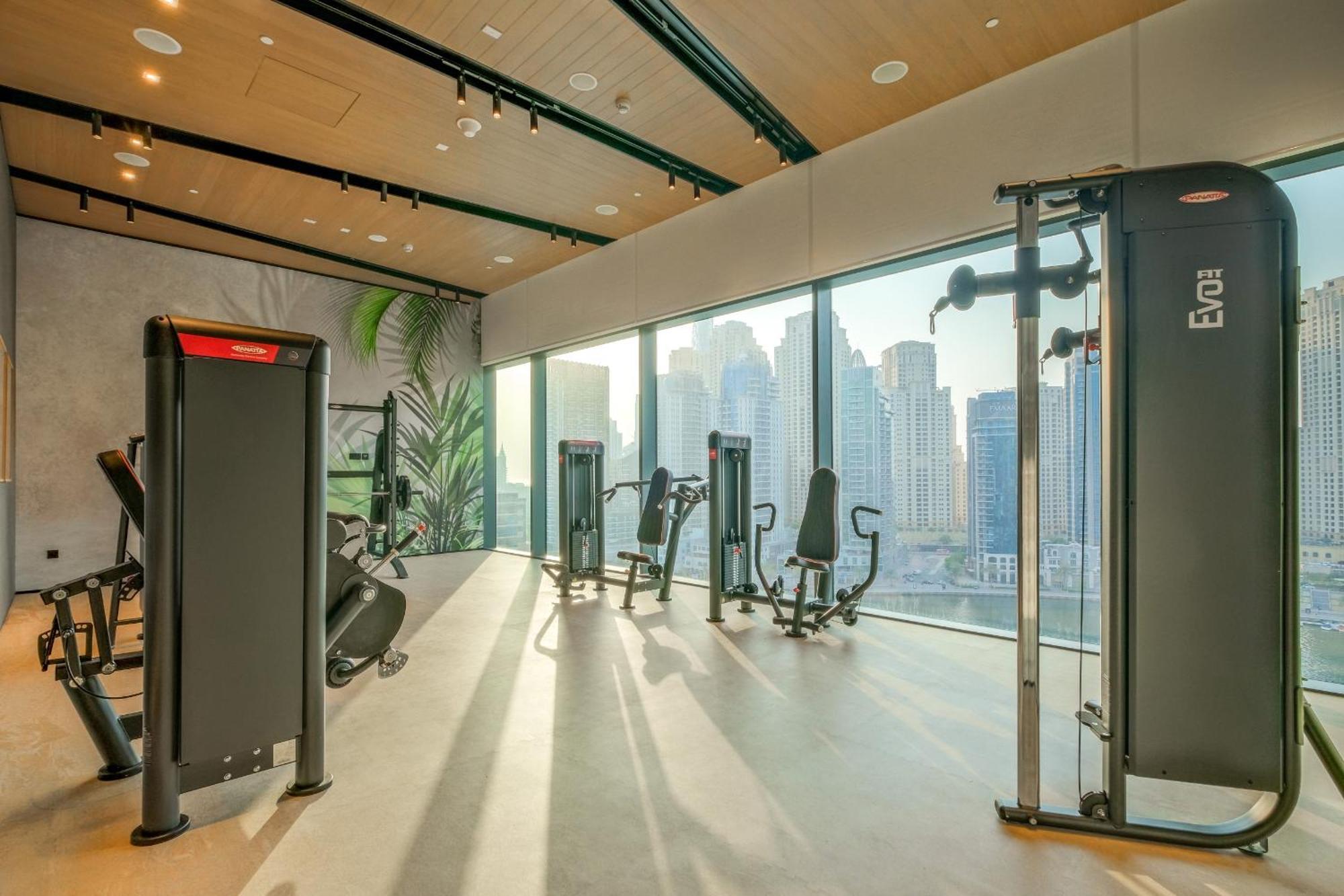 Vayk - Luxury 1 Bd With Marina Views Apartment