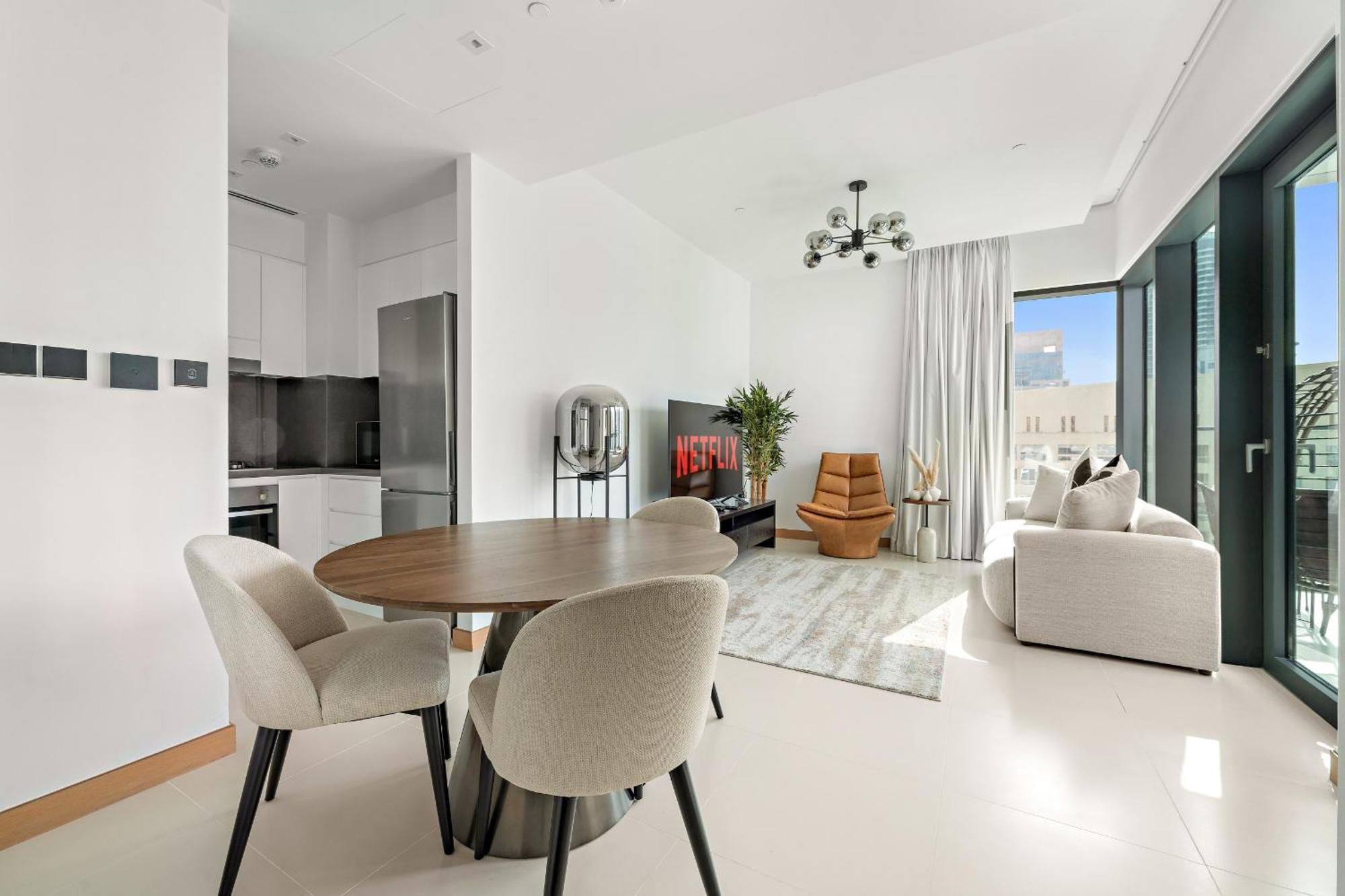 Vayk - Luxury 1 Bd With Marina Views Apartment