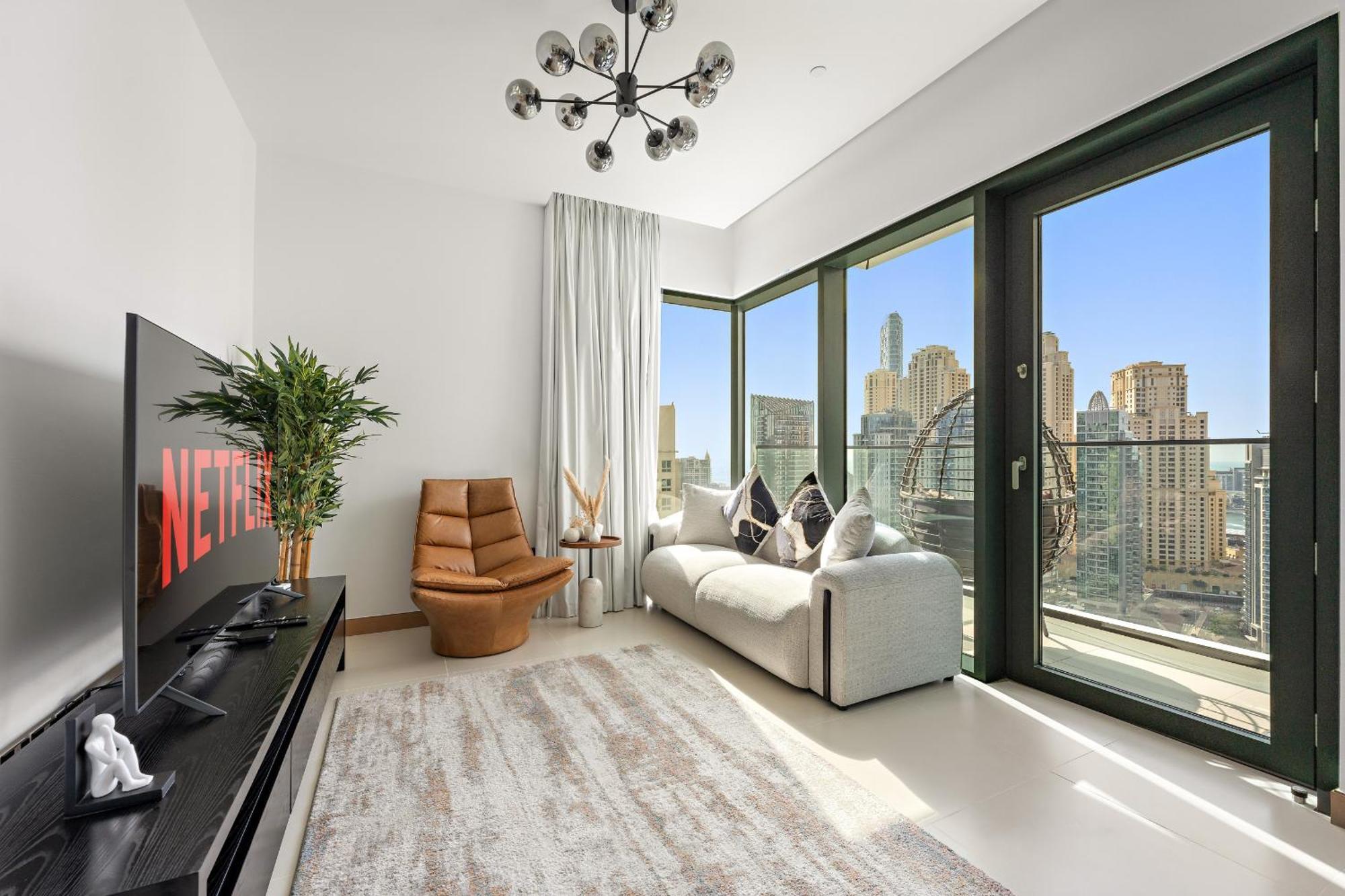 Vayk - Luxury 1 Bd With Marina Views Apartment *