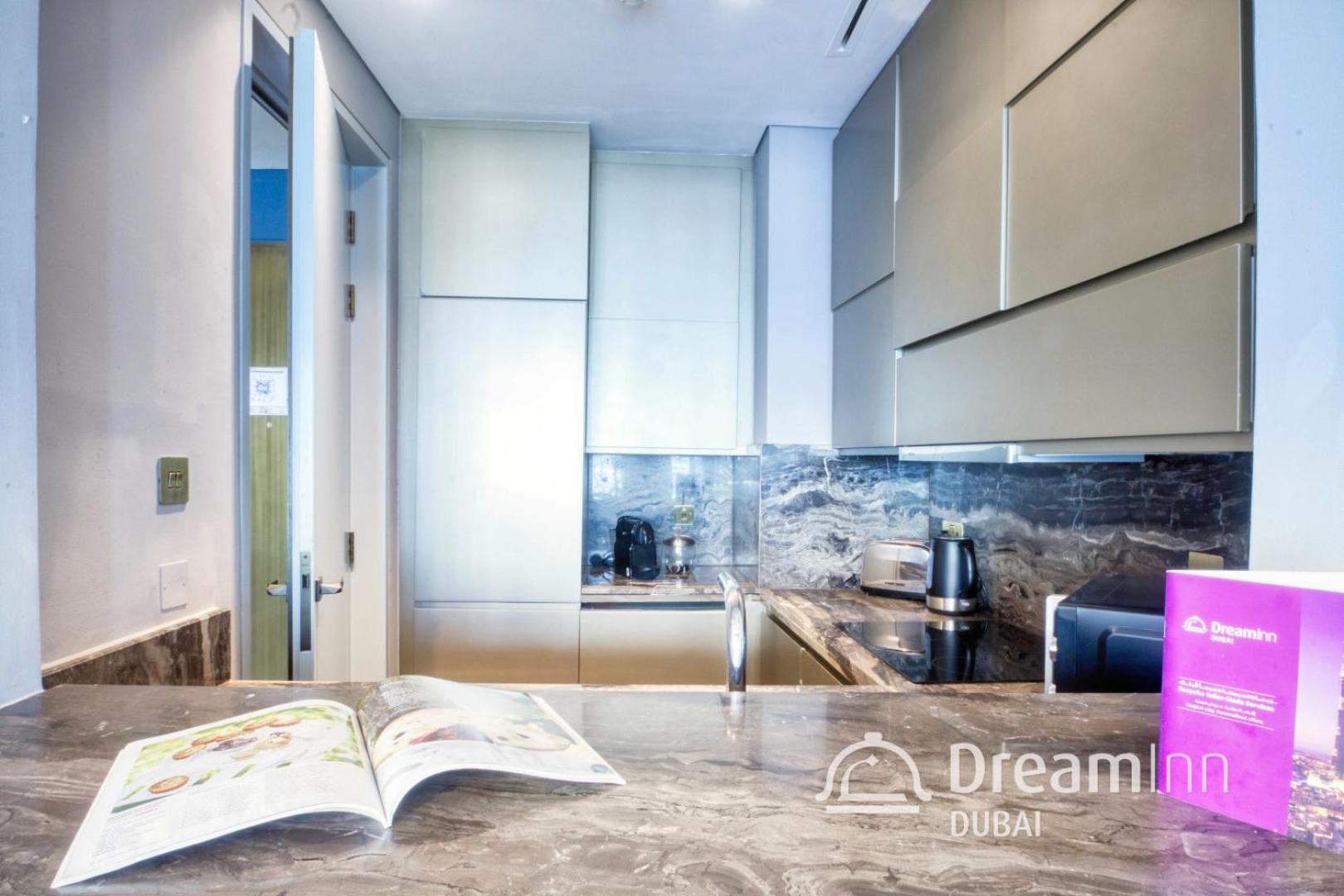 Dream - Damac Heights Fendi Apartment Dubai